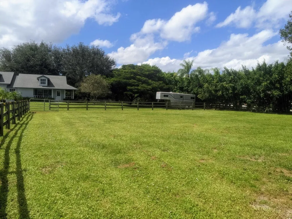 819 Cindy Circle Lane #~ Barn & Guest House Wellington, FL 33414