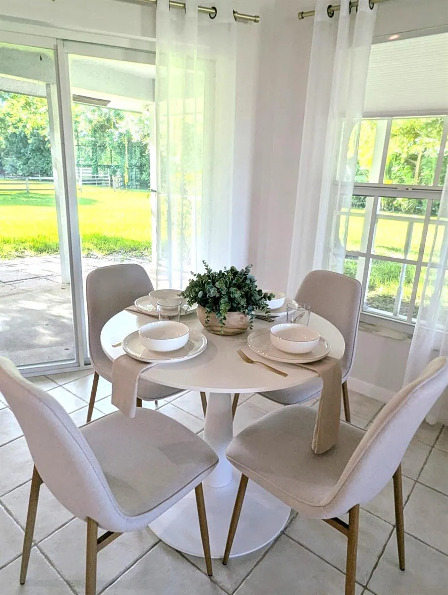 819 Cindy Circle Lane #~ Barn & Guest House Wellington, FL 33414