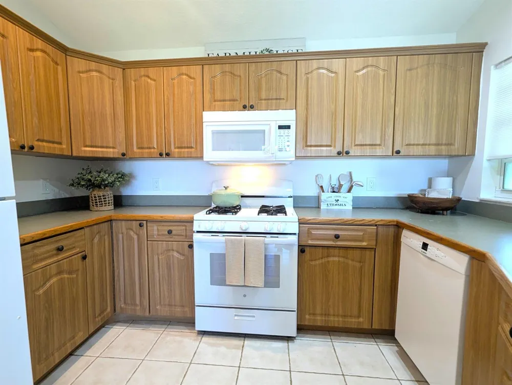819 Cindy Circle Lane #~ Barn & Guest House Wellington, FL 33414