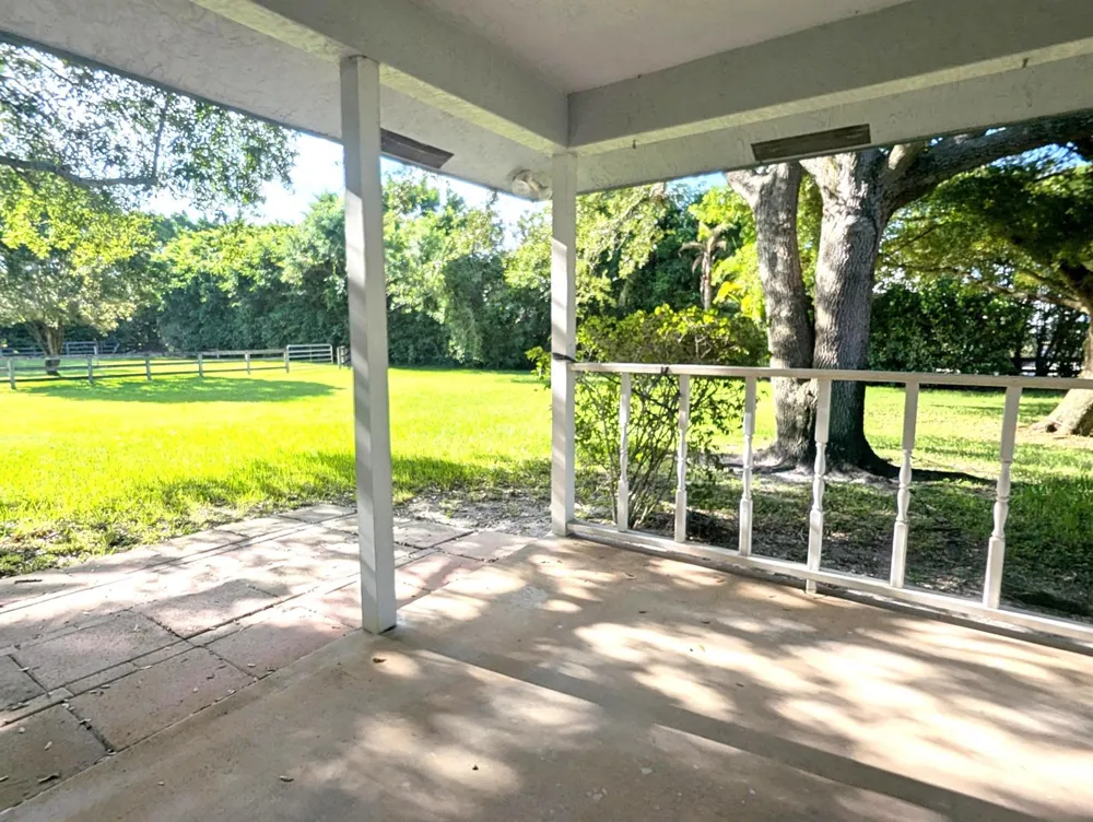 819 Cindy Circle Lane #~ Barn & Guest House Wellington, FL 33414