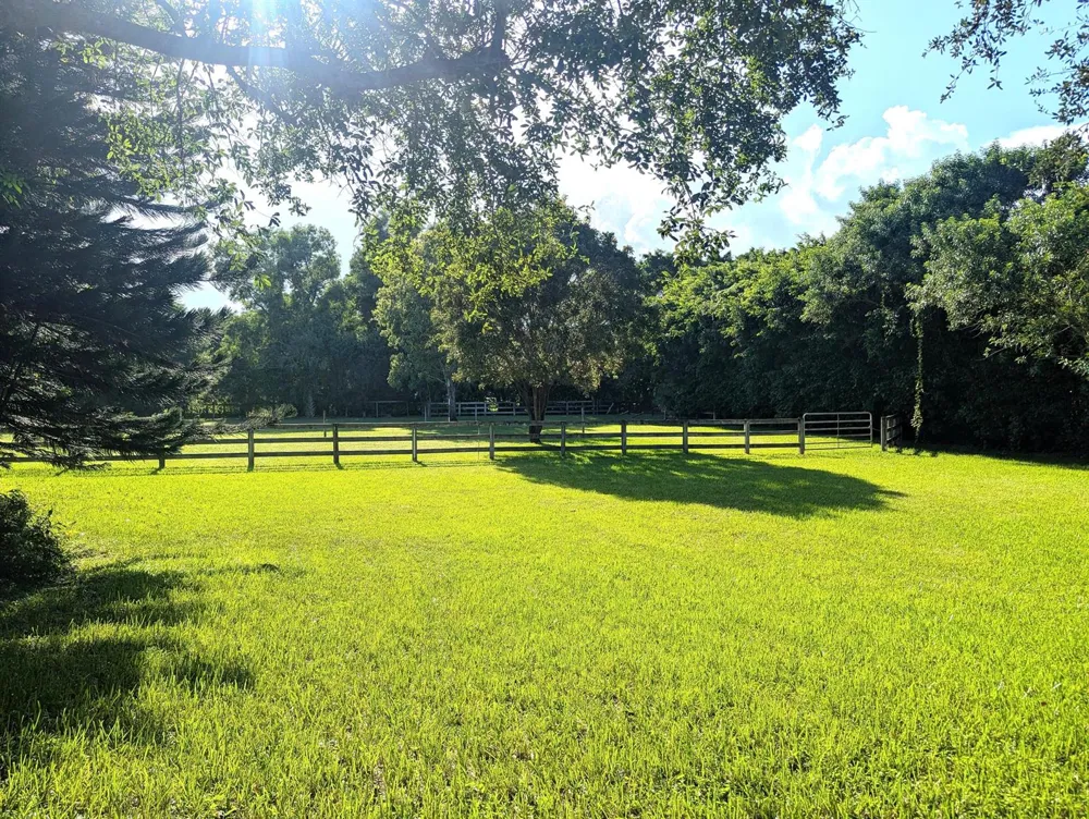819 Cindy Circle Lane #~ Barn & Guest House Wellington, FL 33414