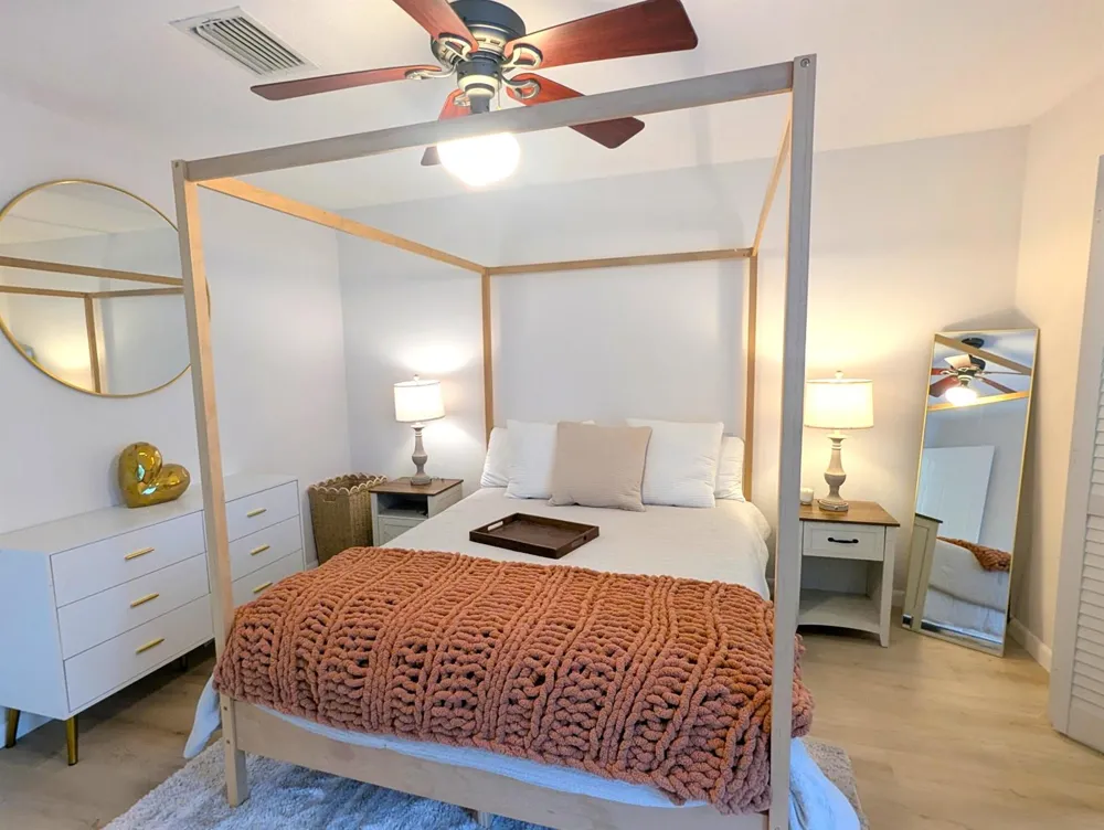 819 Cindy Circle Lane #~ Barn & Guest House Wellington, FL 33414