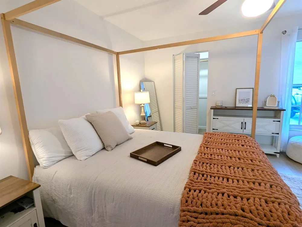 819 Cindy Circle Lane #~ Barn & Guest House Wellington, FL 33414