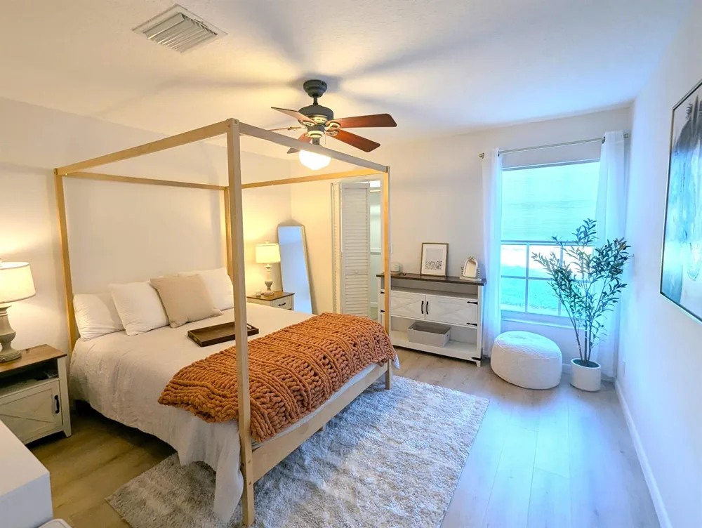 819 Cindy Circle Lane #~ Barn & Guest House Wellington, FL 33414