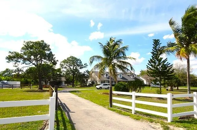 819 Cindy Circle Lane #~ Barn & Guest House Wellington, FL 33414