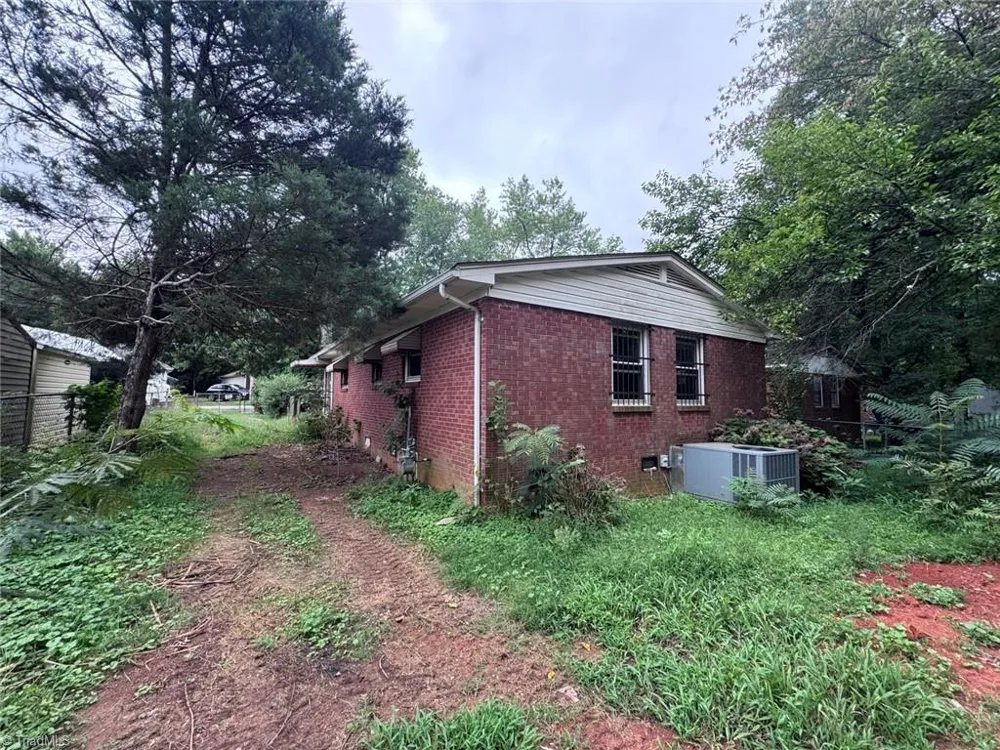 1763 Lamb Avenue High Point, NC 27260