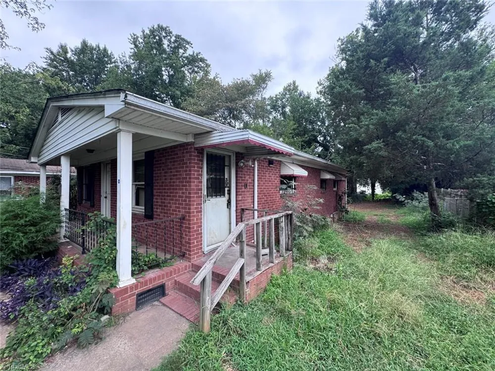 1763 Lamb Avenue High Point, NC 27260