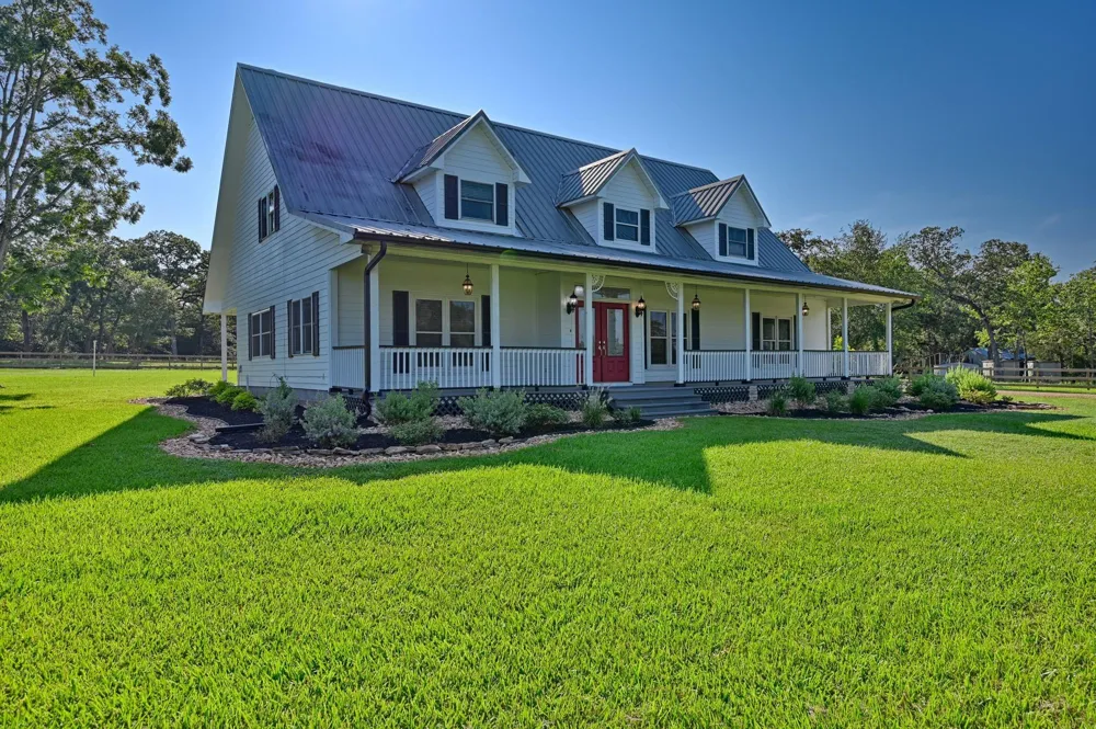 609 Piney Creek Road Bellville, TX 77418