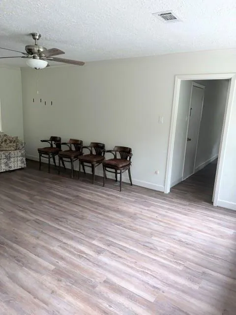 3737 Summer Lane Huntsville, TX 77340