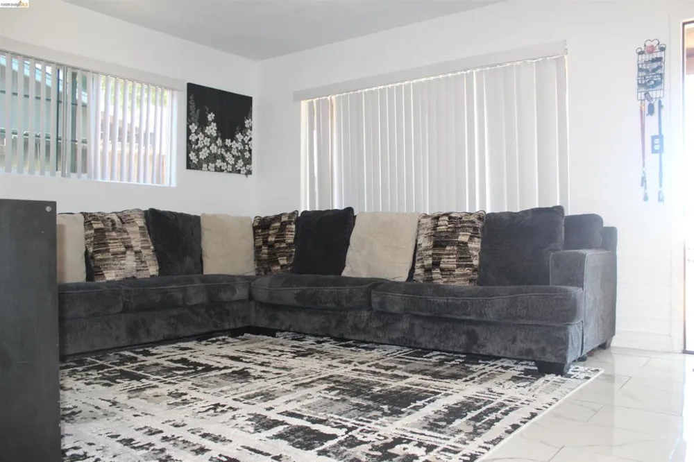 2268 E Marsh St Stockton, CA 95205