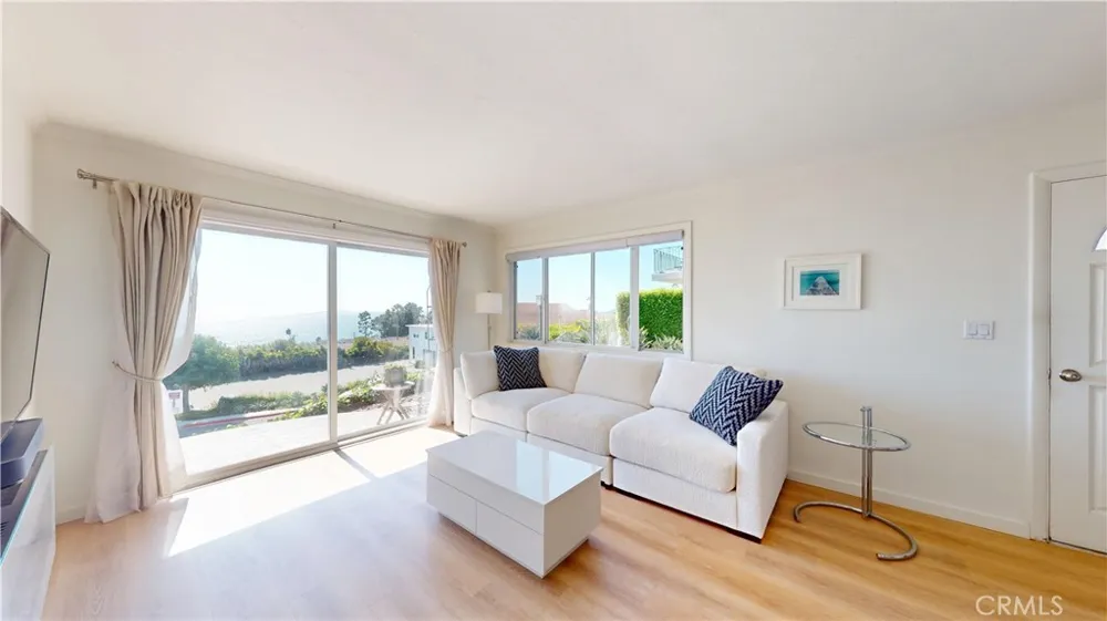 21711 Wesley Drive #A Laguna Beach, CA 92651