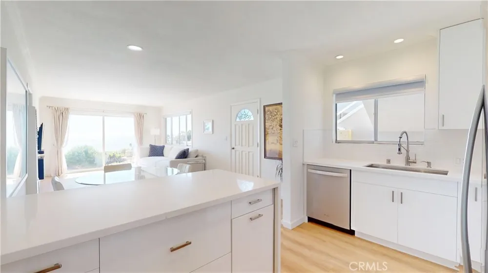 21711 Wesley Drive #A Laguna Beach, CA 92651
