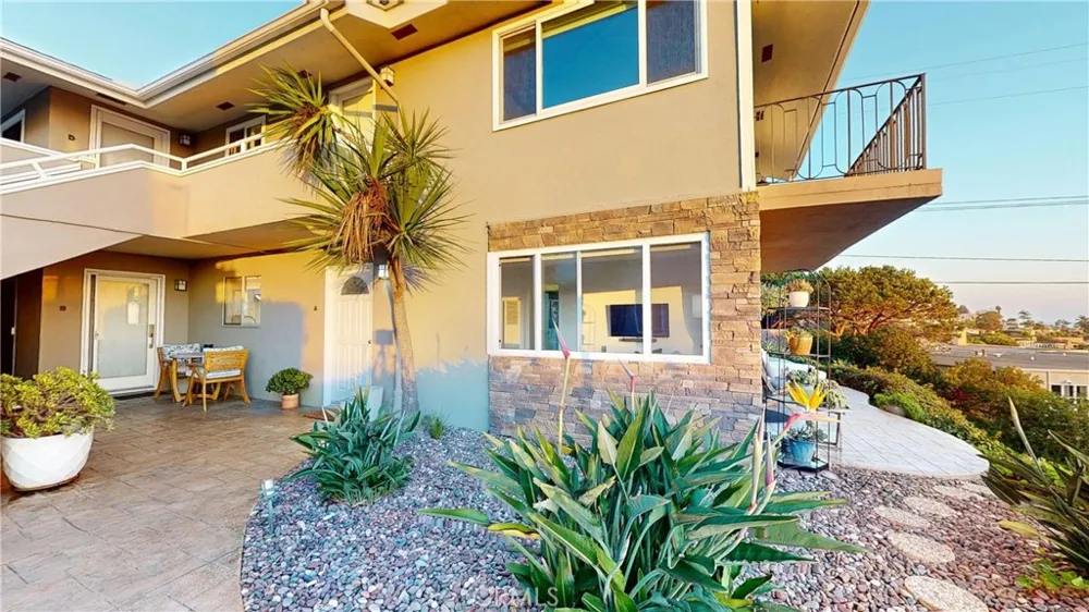 21711 Wesley Drive #A Laguna Beach, CA 92651