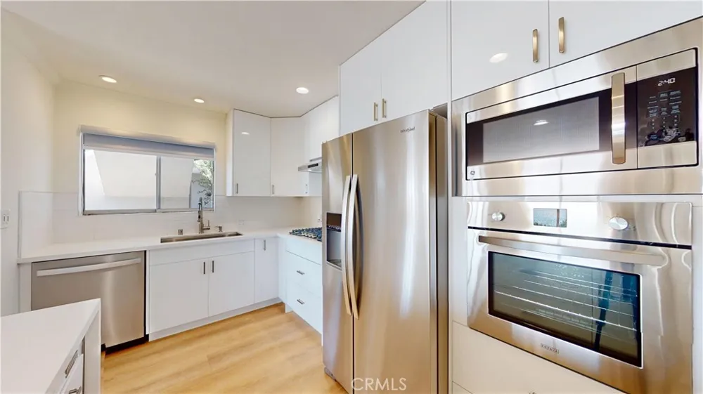 21711 Wesley Drive #A Laguna Beach, CA 92651
