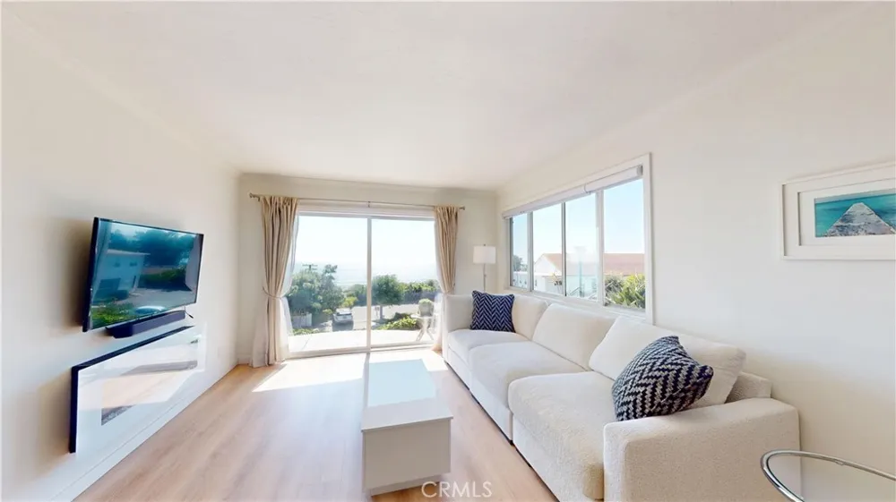 21711 Wesley Drive #A Laguna Beach, CA 92651
