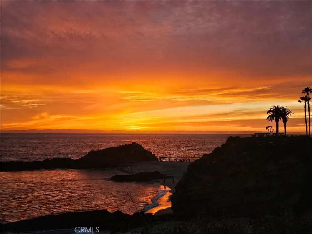 21711 Wesley Drive #A Laguna Beach, CA 92651