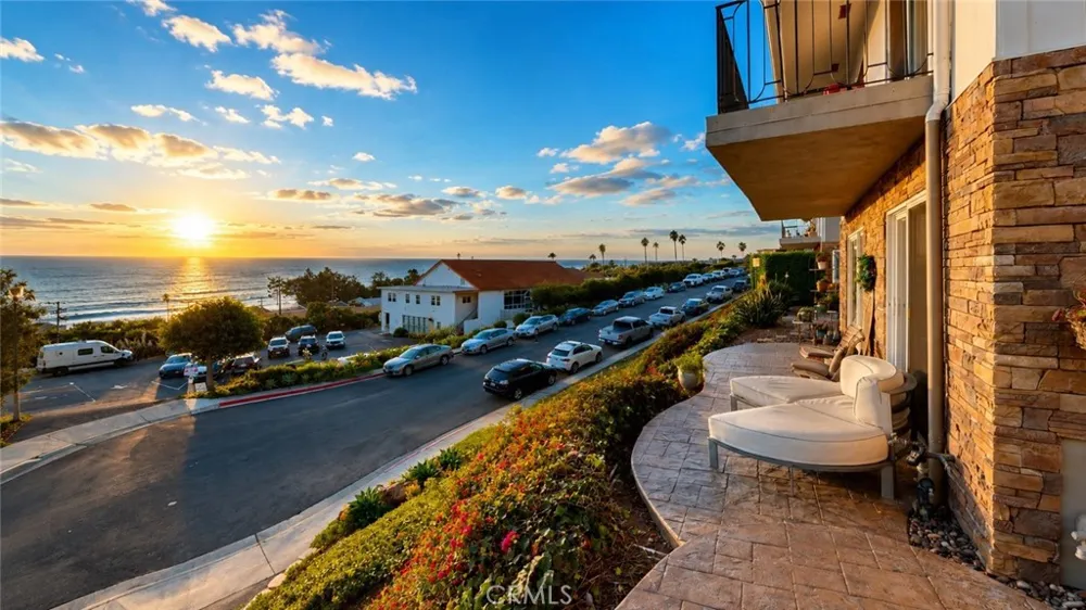 21711 Wesley Drive #A Laguna Beach, CA 92651