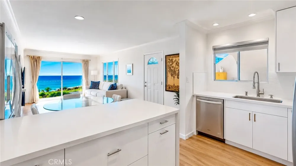 21711 Wesley Drive #A Laguna Beach, CA 92651