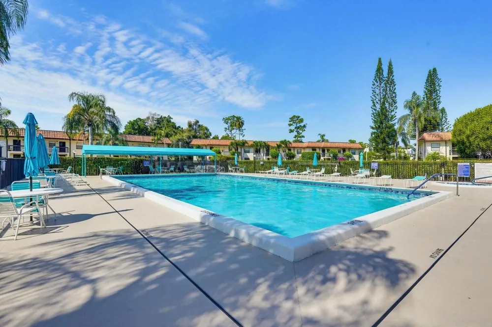 7257 GOLF COLONY COURT #202 Lake Worth, FL 33467