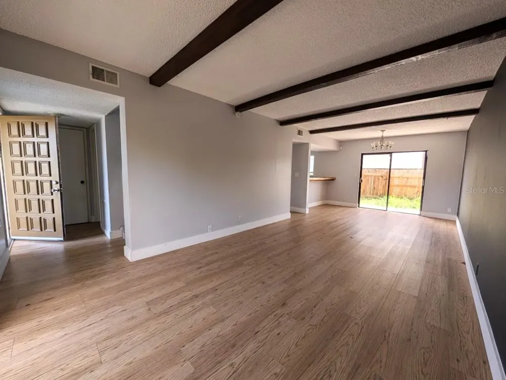 9209 SEMINOLE BOULEVARD #188 Seminole, FL 33772