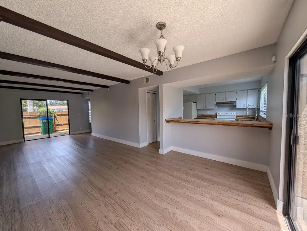 9209 SEMINOLE BOULEVARD #188 Seminole, FL 33772