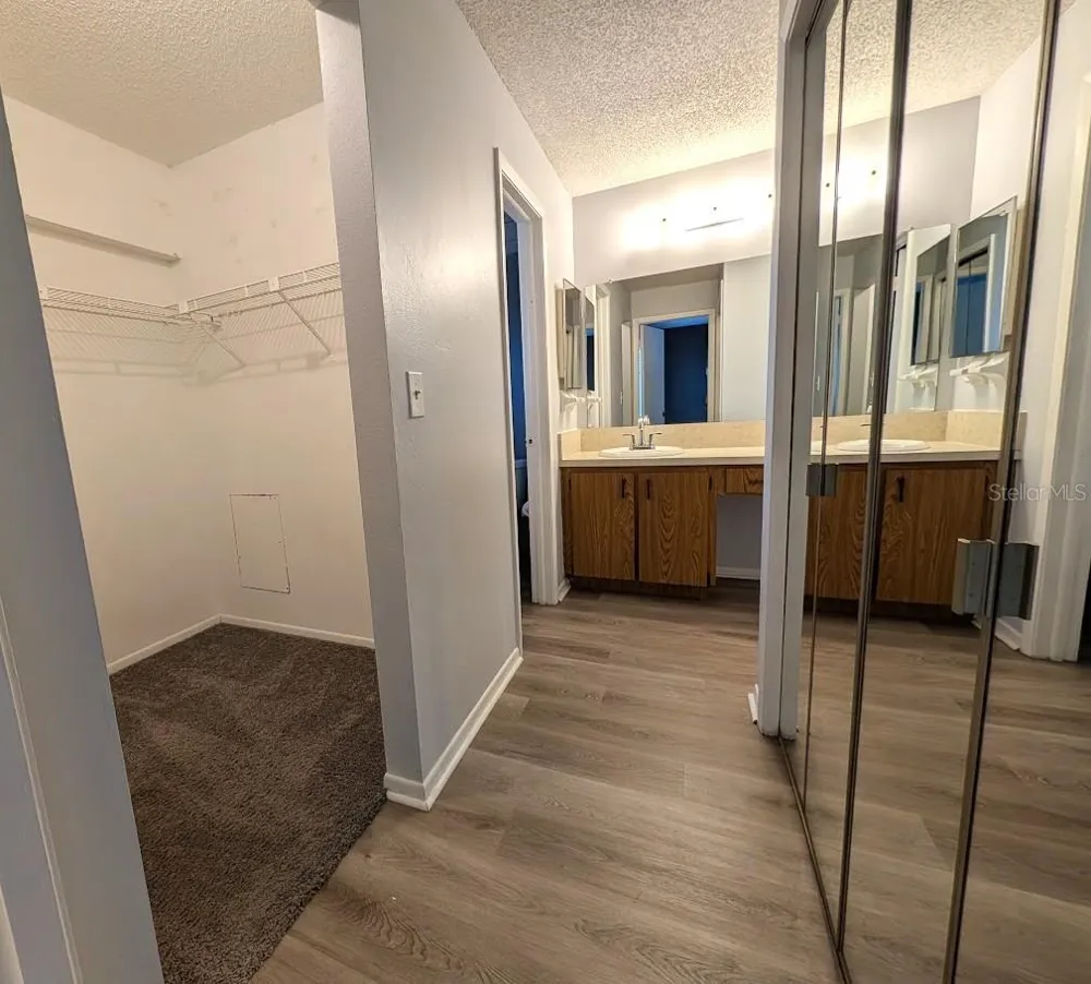 9209 SEMINOLE BOULEVARD #188 Seminole, FL 33772