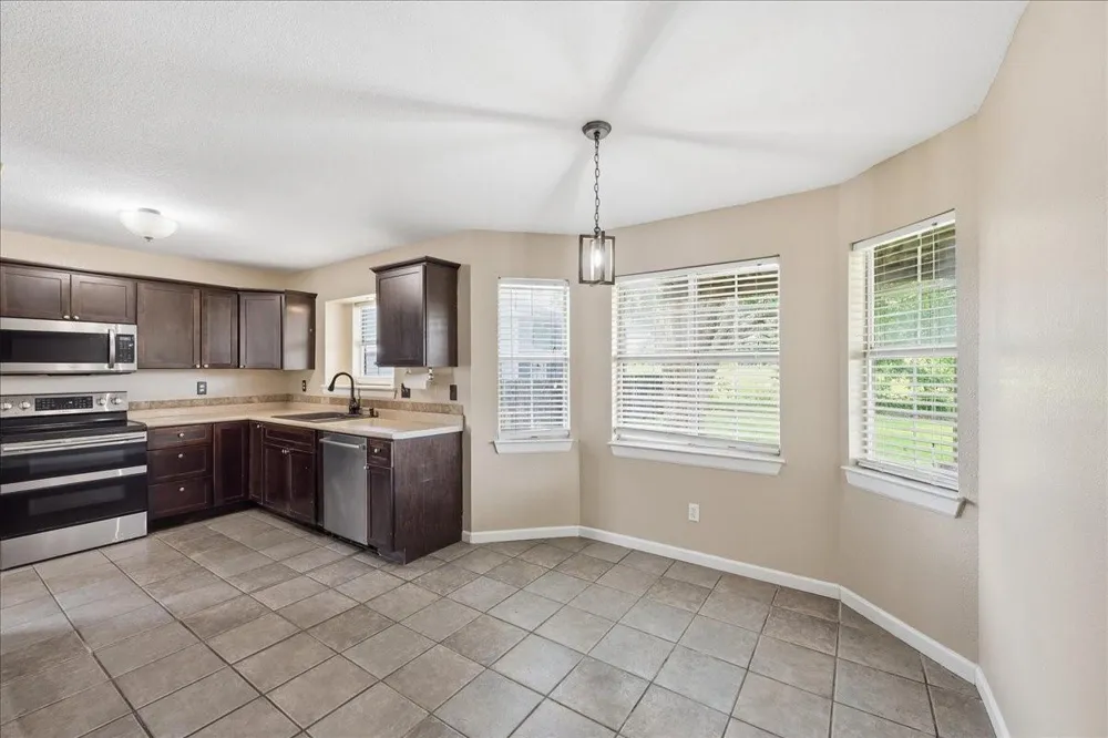 425 Blueberry Street Bridge City, TX 77611