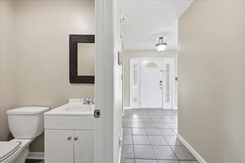 425 Blueberry Street Bridge City, TX 77611