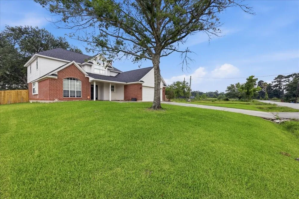 425 Blueberry Street Bridge City, TX 77611
