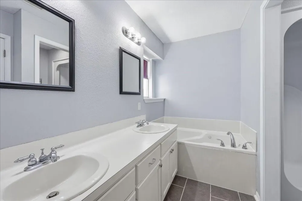 425 Blueberry Street Bridge City, TX 77611