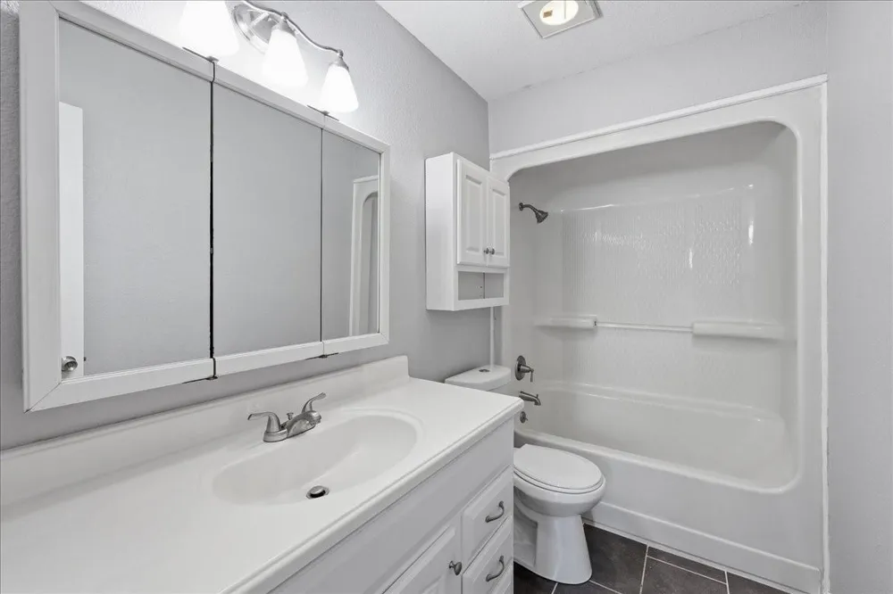 425 Blueberry Street Bridge City, TX 77611