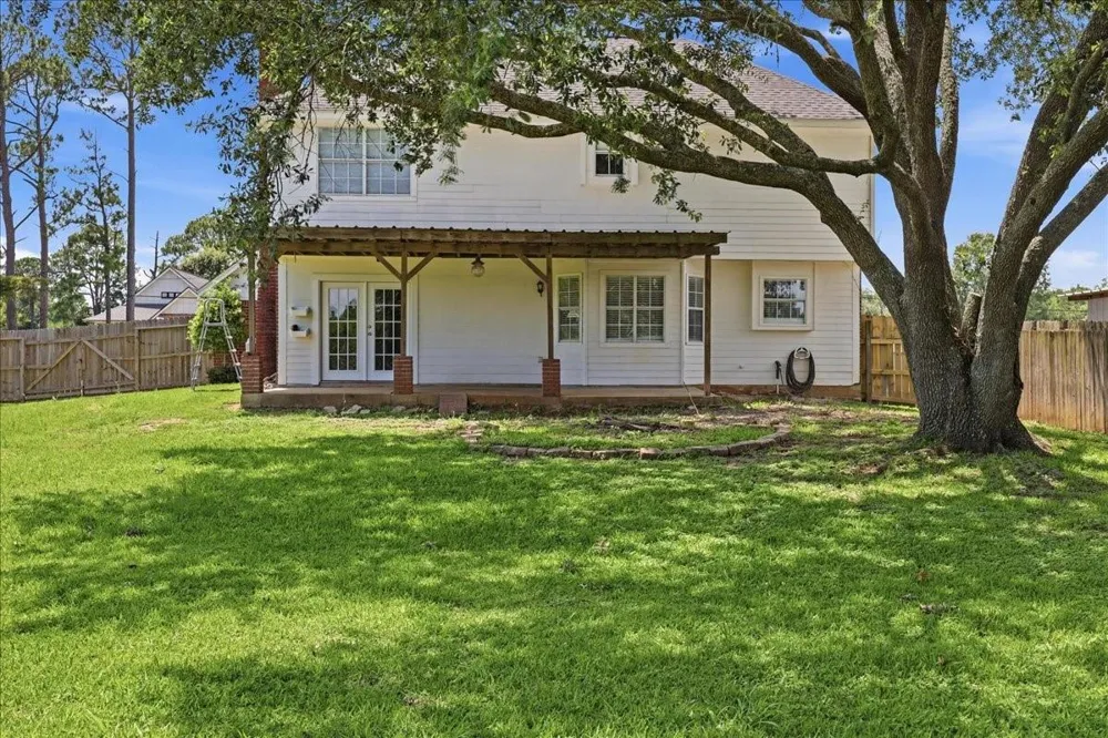 425 Blueberry Street Bridge City, TX 77611