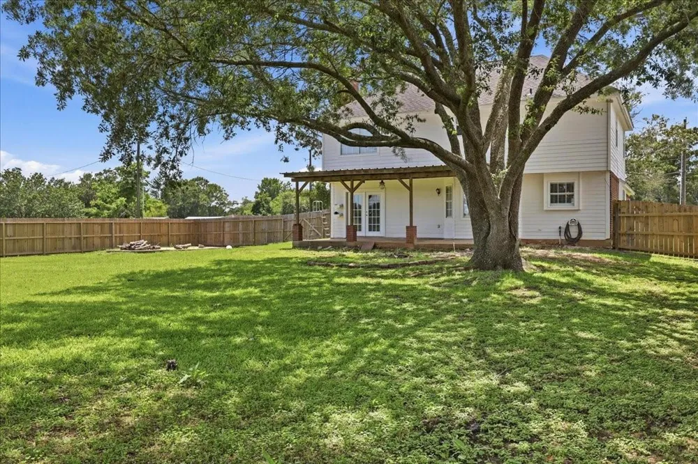 425 Blueberry Street Bridge City, TX 77611