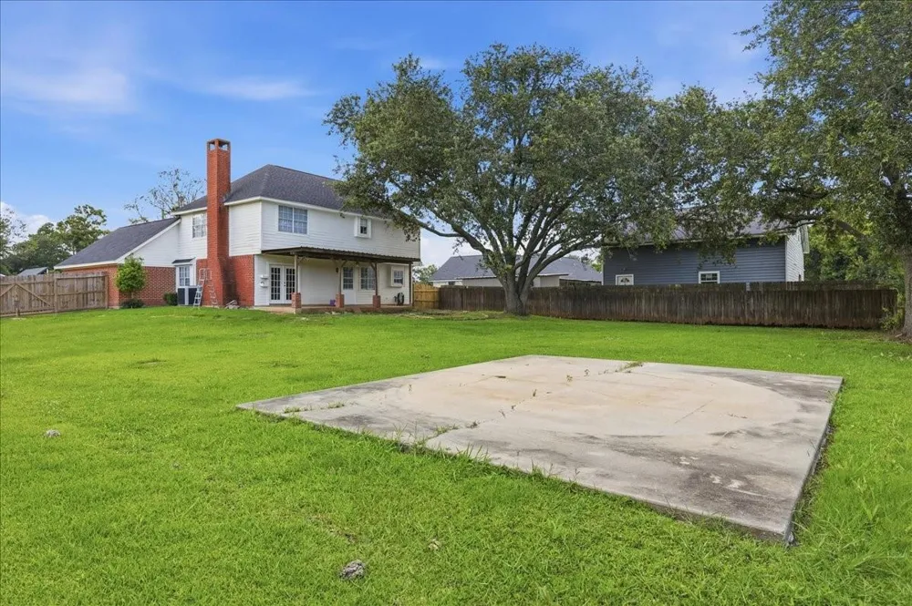 425 Blueberry Street Bridge City, TX 77611