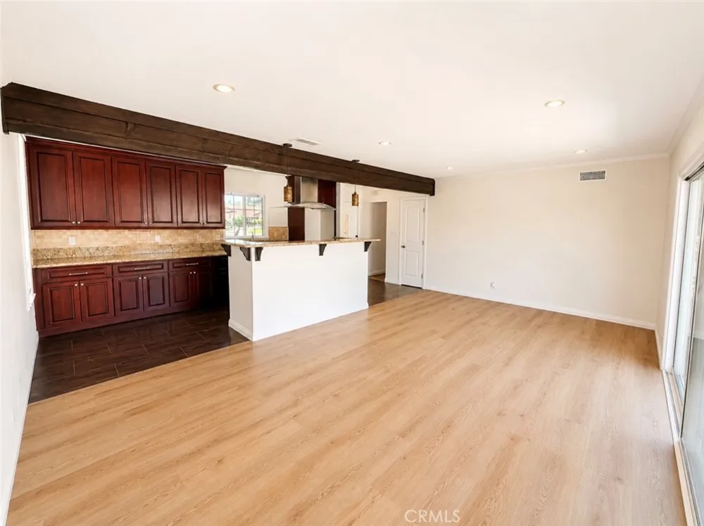 1185 W Hampshire Anaheim, CA 92802
