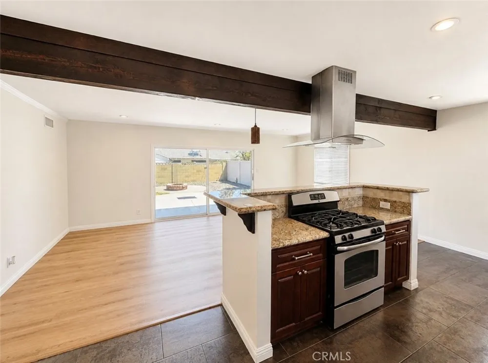 1185 W Hampshire Anaheim, CA 92802