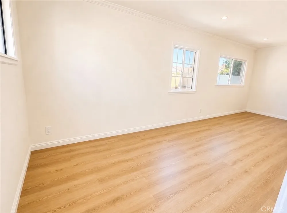 1185 W Hampshire Anaheim, CA 92802