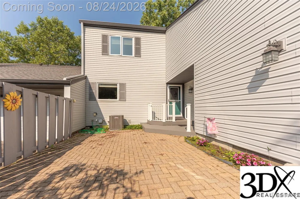 2864 W Telluride #178 Genoa Township, MI 48114