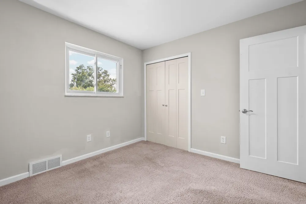 705 W Bemis Road Saline, MI 48176