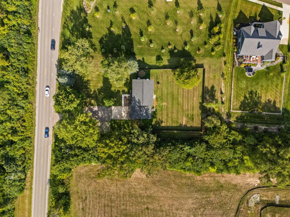 705 W Bemis Road Saline, MI 48176