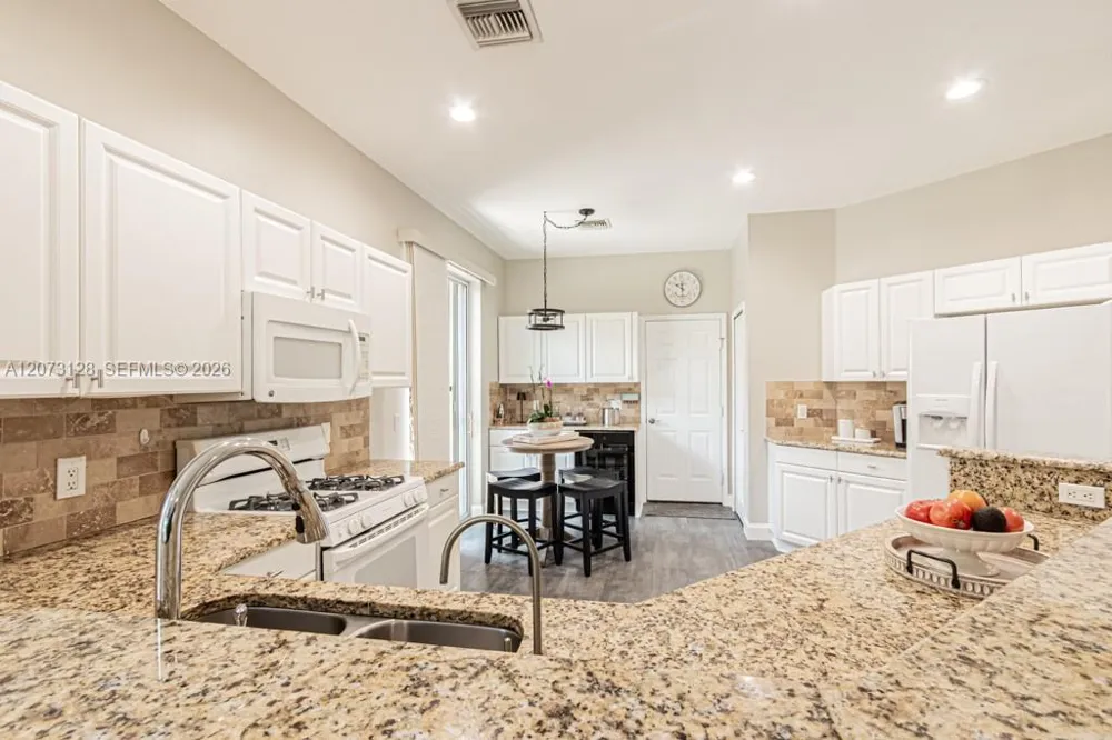 10545 Avila Cir Fort Myers, FL 33913