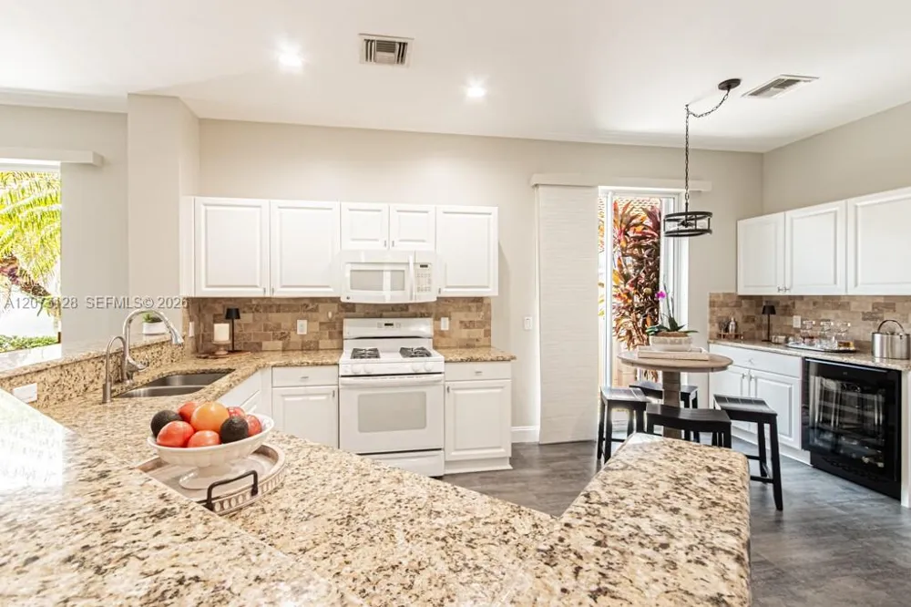 10545 Avila Cir Fort Myers, FL 33913