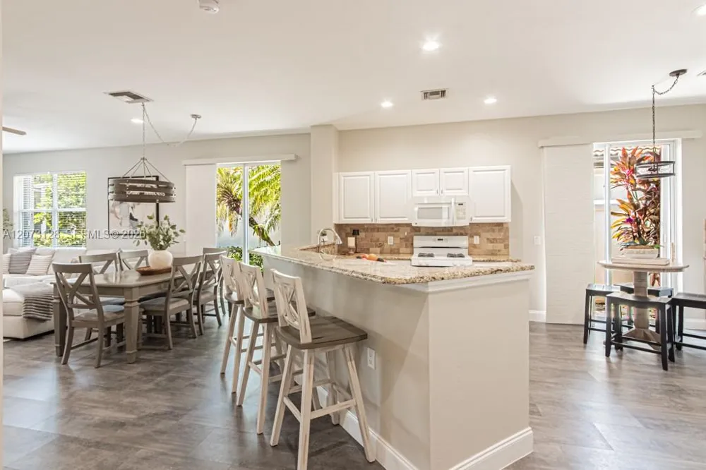 10545 Avila Cir Fort Myers, FL 33913