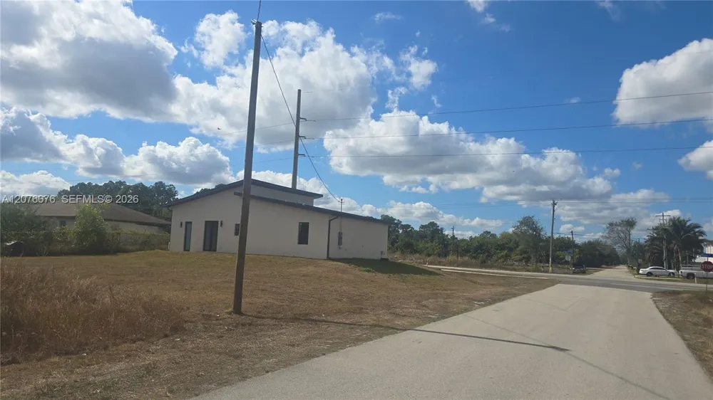 761 BELL BLVD S Lehigh Acres, FL 33974