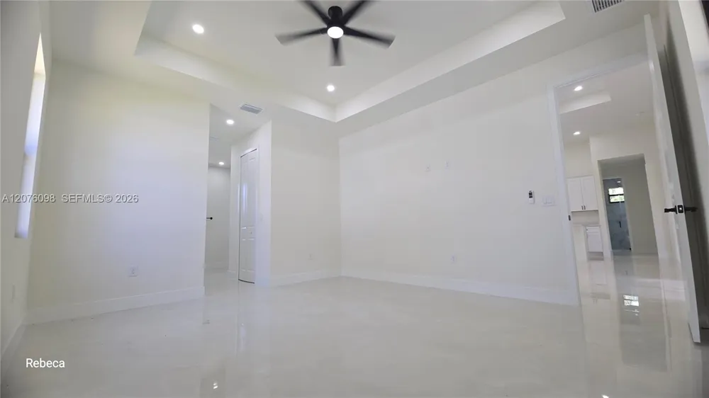 580 WOODVIEW DR Lehigh Acres, FL 33972