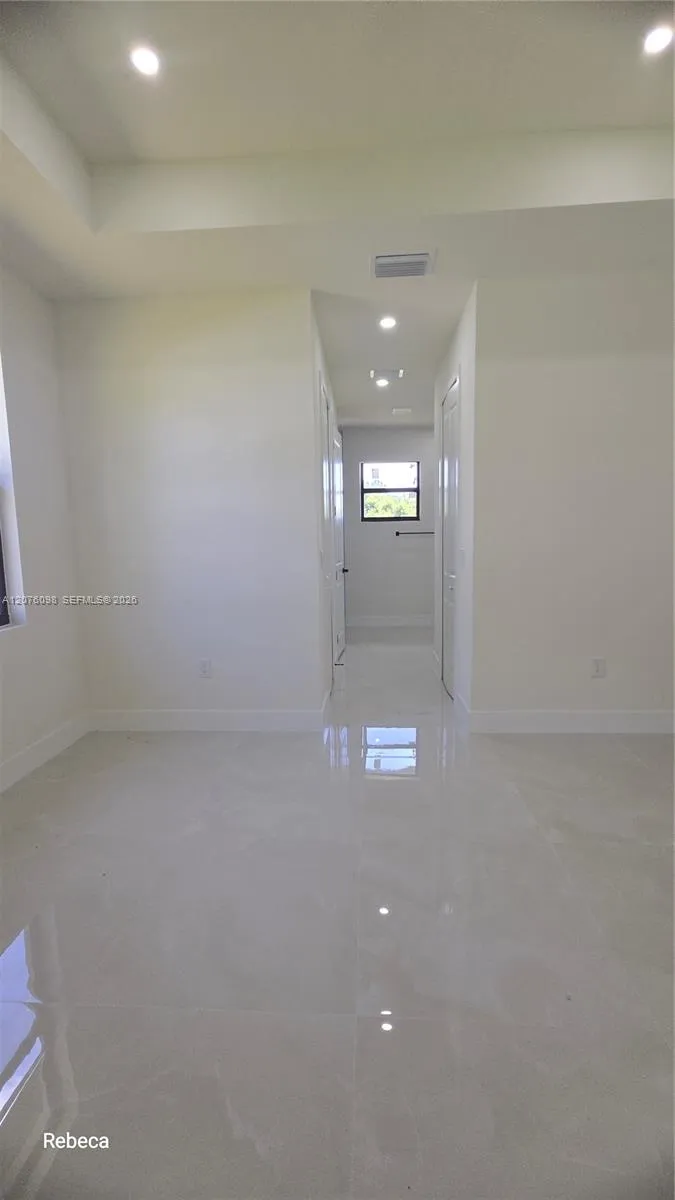580 WOODVIEW DR Lehigh Acres, FL 33972