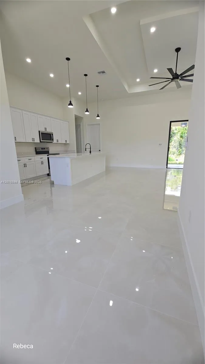 580 WOODVIEW DR Lehigh Acres, FL 33972