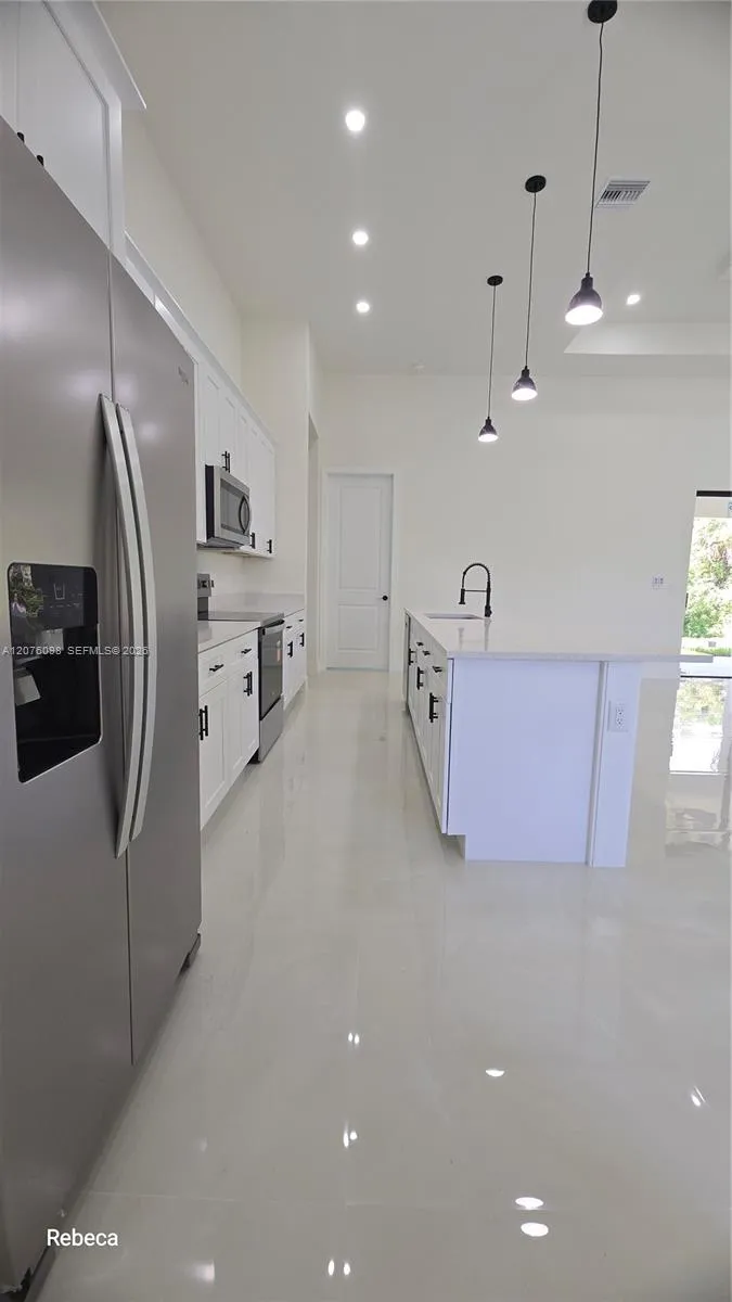 580 WOODVIEW DR Lehigh Acres, FL 33972