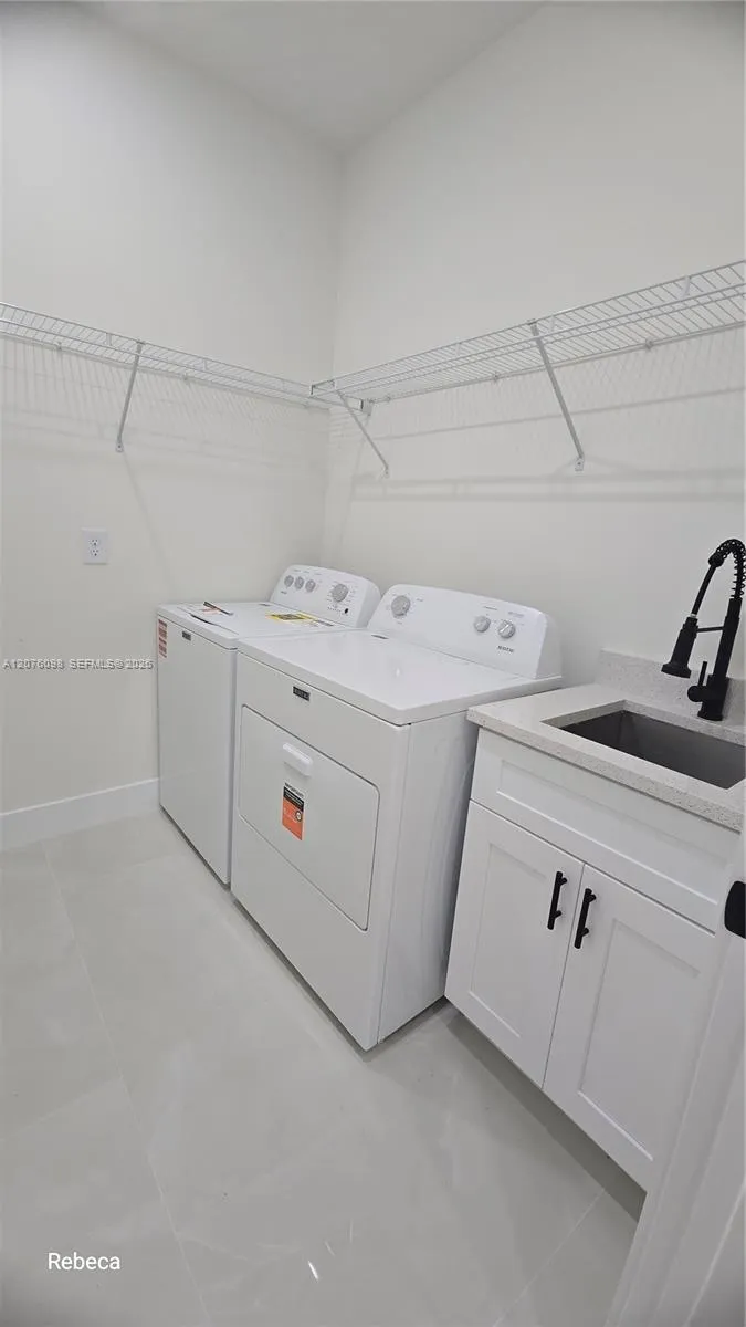 580 WOODVIEW DR Lehigh Acres, FL 33972