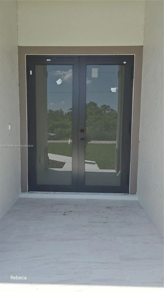 580 WOODVIEW DR Lehigh Acres, FL 33972